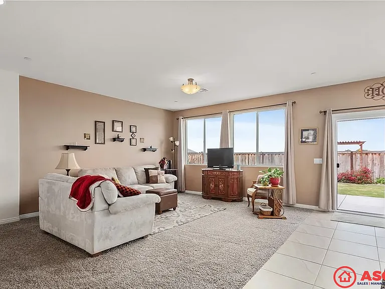 8209 Coral Point Ct — Photo 4