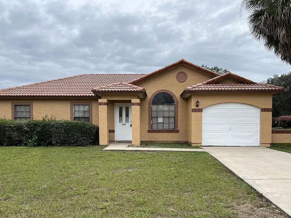 319 Oak Track Dr