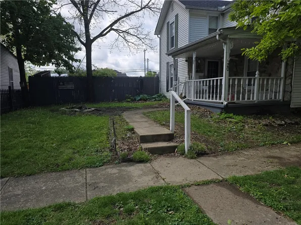 20 W 2nd St, West Alexandria, OH 45381