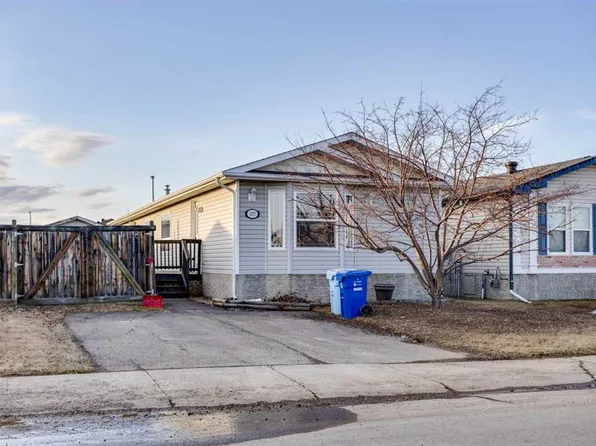 377 NW Ash Way, Wood Buffalo, AB T9K 0H7