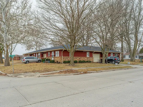1903 Pulaski St, Lincoln, IL 62656