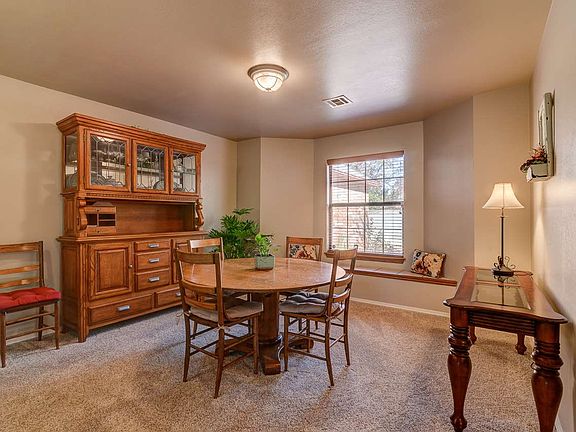 5th image of 1808 Hidden Oaks Dr