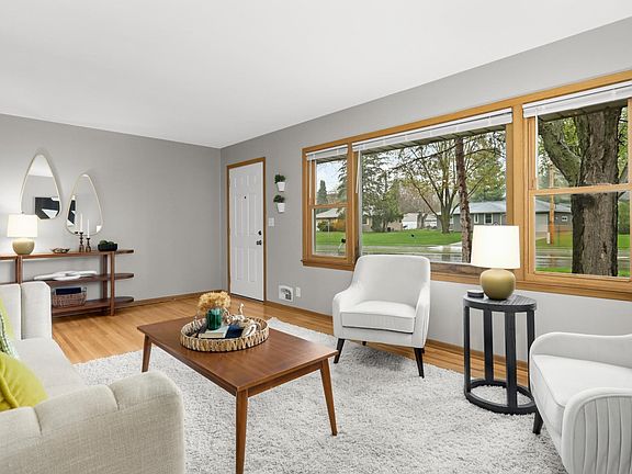 4th image of 4389 Hodgson Rd