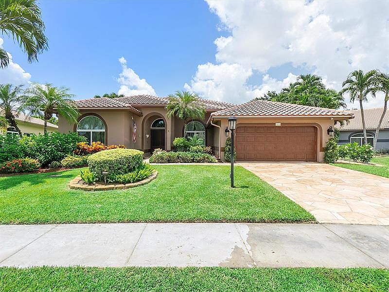 1st image of 5698 Aspen Ridge Cir
