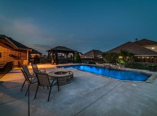 5622 Park View Dr, Midlothian, TX 76065