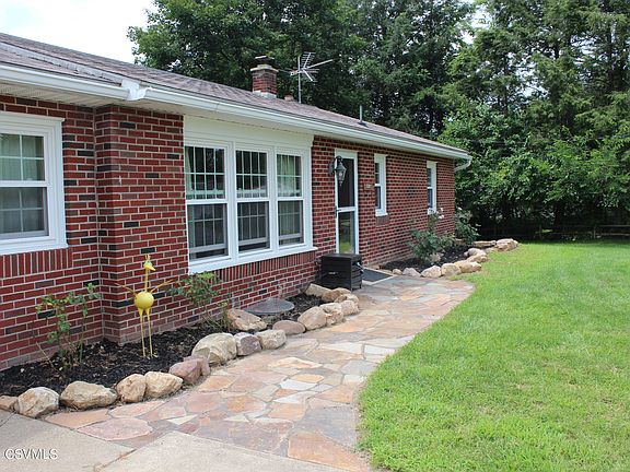 4th image of 1001 Locust Ln