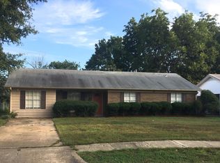 909 Balfour Rd, West Memphis, AR 72301