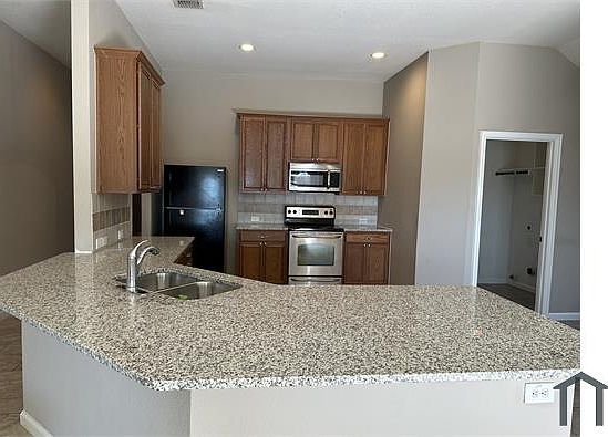 3rd image of 5303 Deep Lake Dr