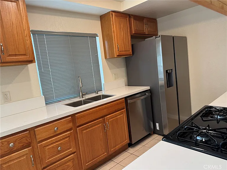 1792 N Ann St — Photo 3