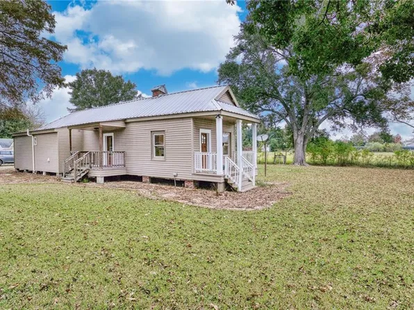 120 Trueil Ln, Belle Chasse, LA 70037