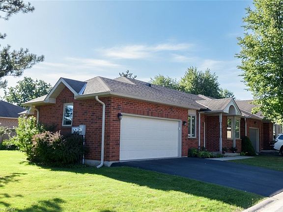 4th image of 87 Jenifer Dr