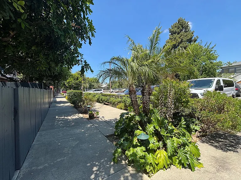 Oakland Summit — Photo 43