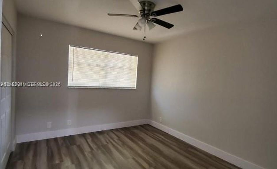 450 SW 2nd St #8, photo 4