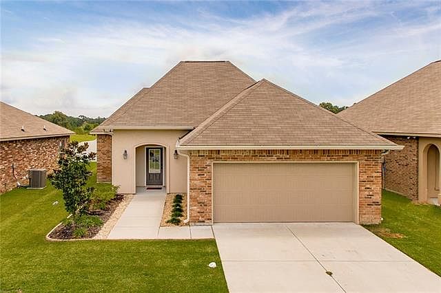 1st image of 15384 Mossystone Dr