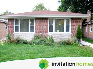 8552 Kimball Ave, Skokie, IL 60076