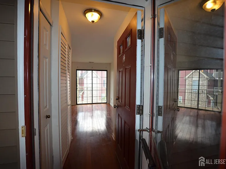 14 Lear Ct — Photo 7