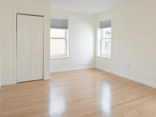 5 Davis Ave APT 6, Brookline, MA 02445