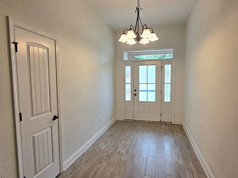 4836 Covenant Cir — Photo 2