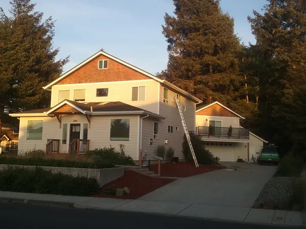 2971 Evergreen Dr, Seaside, OR 97138