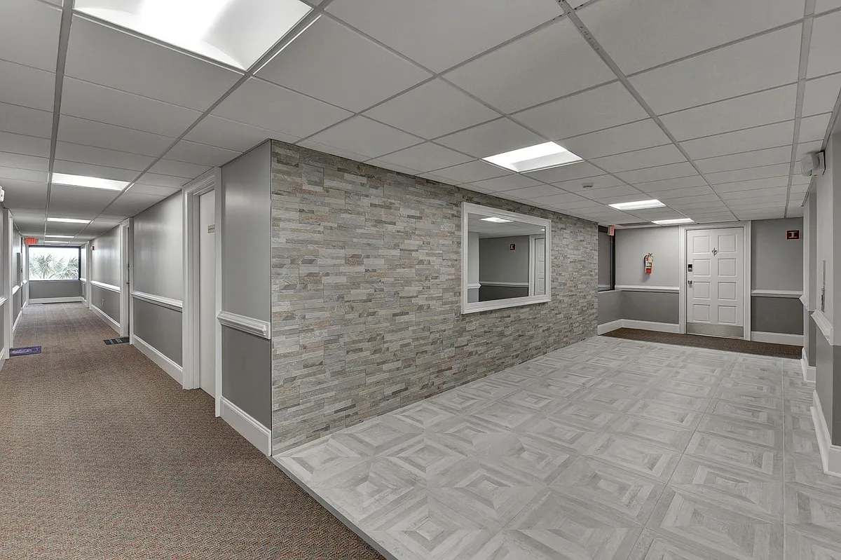 Building Photo - 1100 Wheat St #401