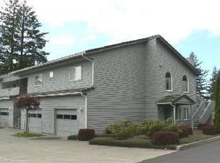 1425 Seacrest Ln APT 2D, Brookings, OR 97415
