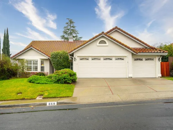 860 Woburn Court, Vacaville, CA 95688