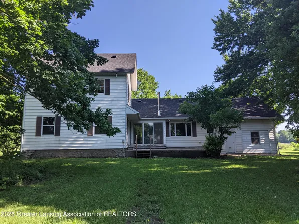 9250 Parker Rd, Mulliken, MI 48861