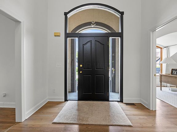 5th image of 9296 Lerwick Dr
