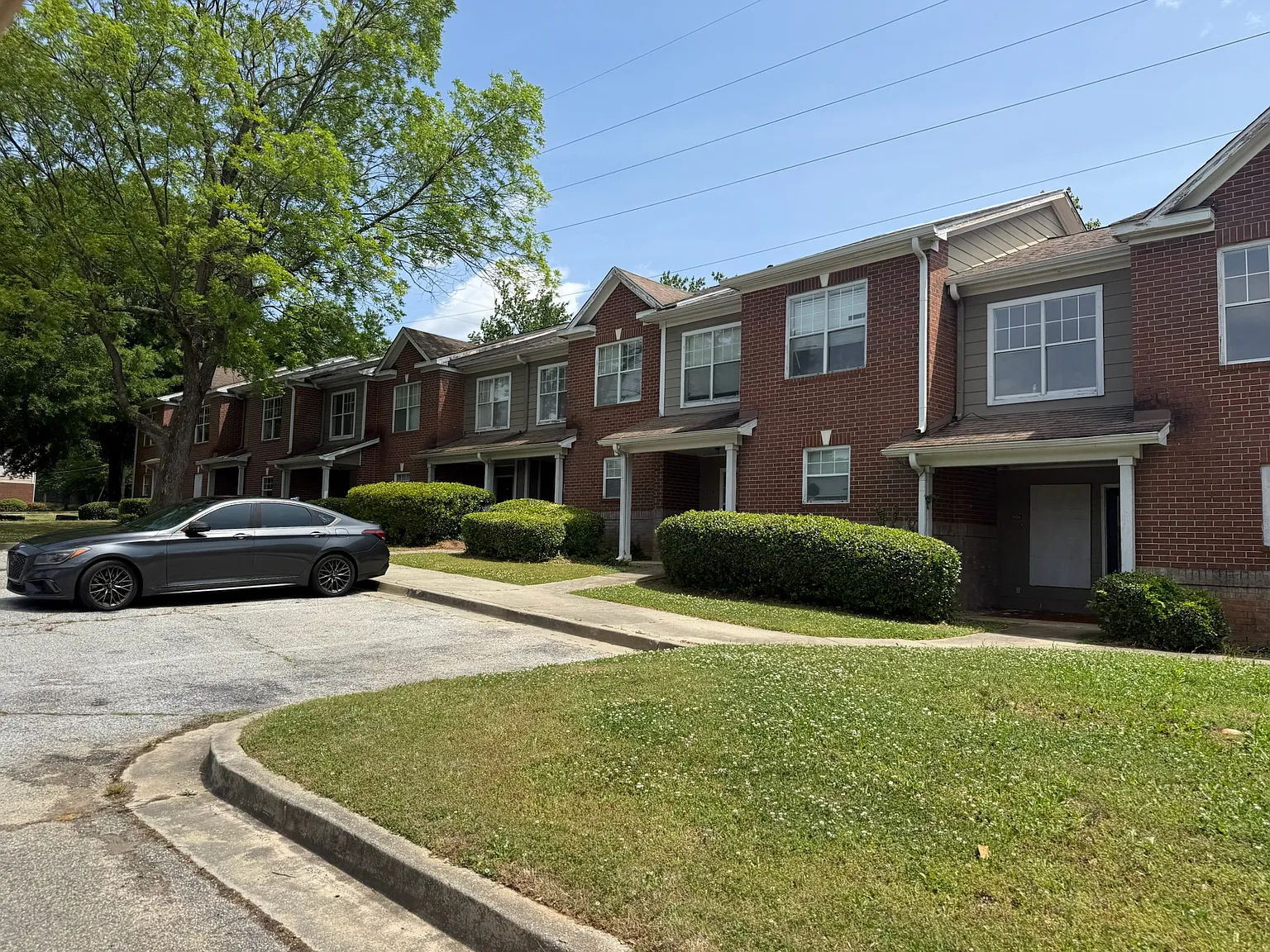 Magnolia Park — Photo 4