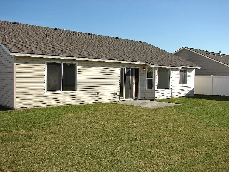 8004 Chehalis Dr — Photo 30
