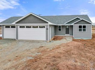 1541 Liberty Ave, Neenah, WI 54956