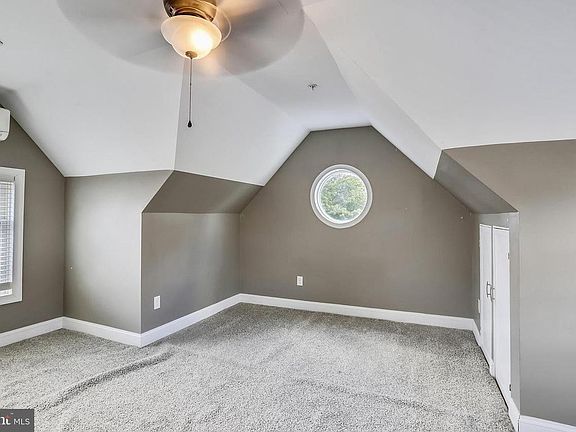 3rd image of 733 Kent Oaks Mews