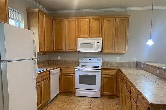 4th image of 2405 Brightside Dr #58