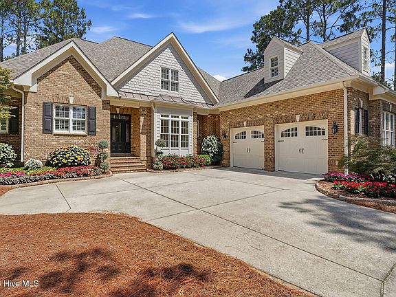 2nd image of 2 Augusta Drive