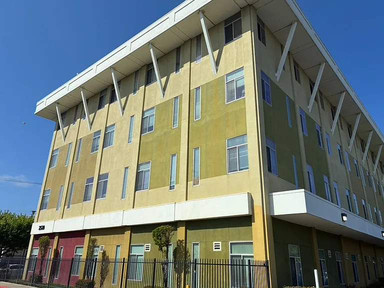 Miley Gardens Exterior