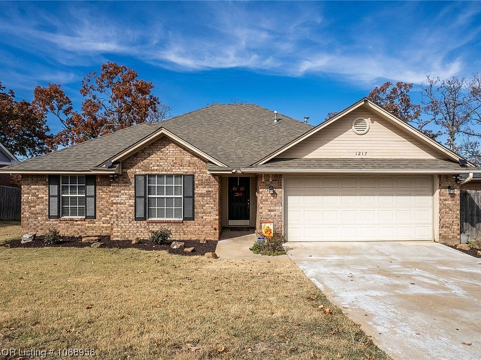 1st image of 1217 Butterfield Trl