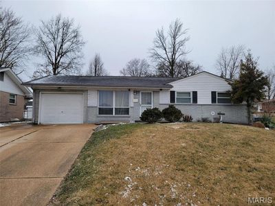 1550 Moellering Dr, Florissant, MO, 63031