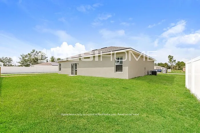 318 Daffodil Ln — Photo 14