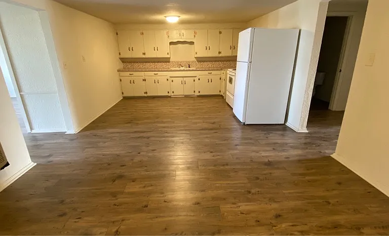102 W Main St #2A — Photo 5