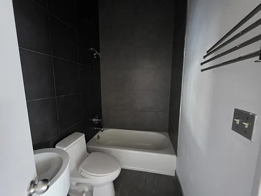 Rented by Garden Management | media 33