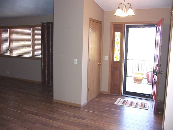 3rd image of 2701 Center Ave