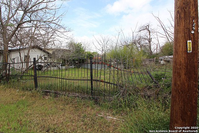 1st image of 125 Story Ln