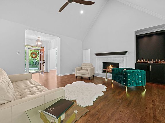 3rd image of 1409 Kings Branch Way