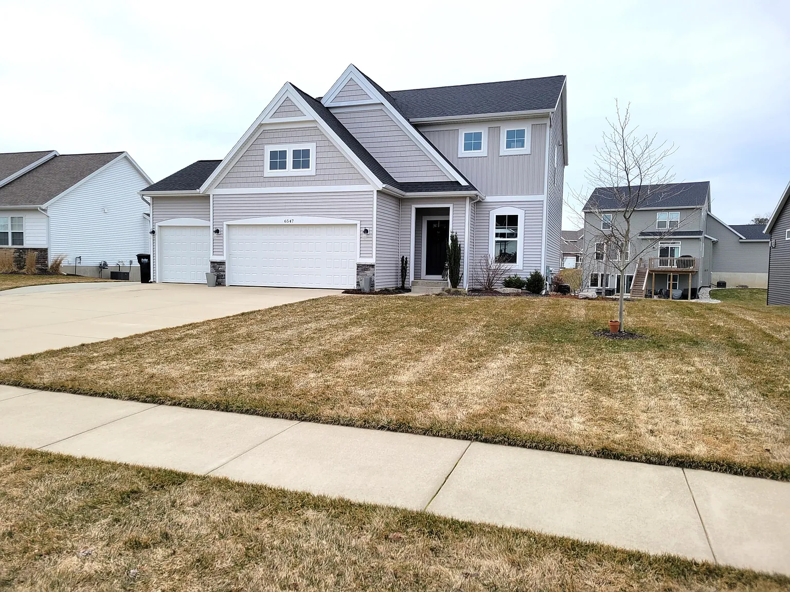 6547 Maria Dr photo 1