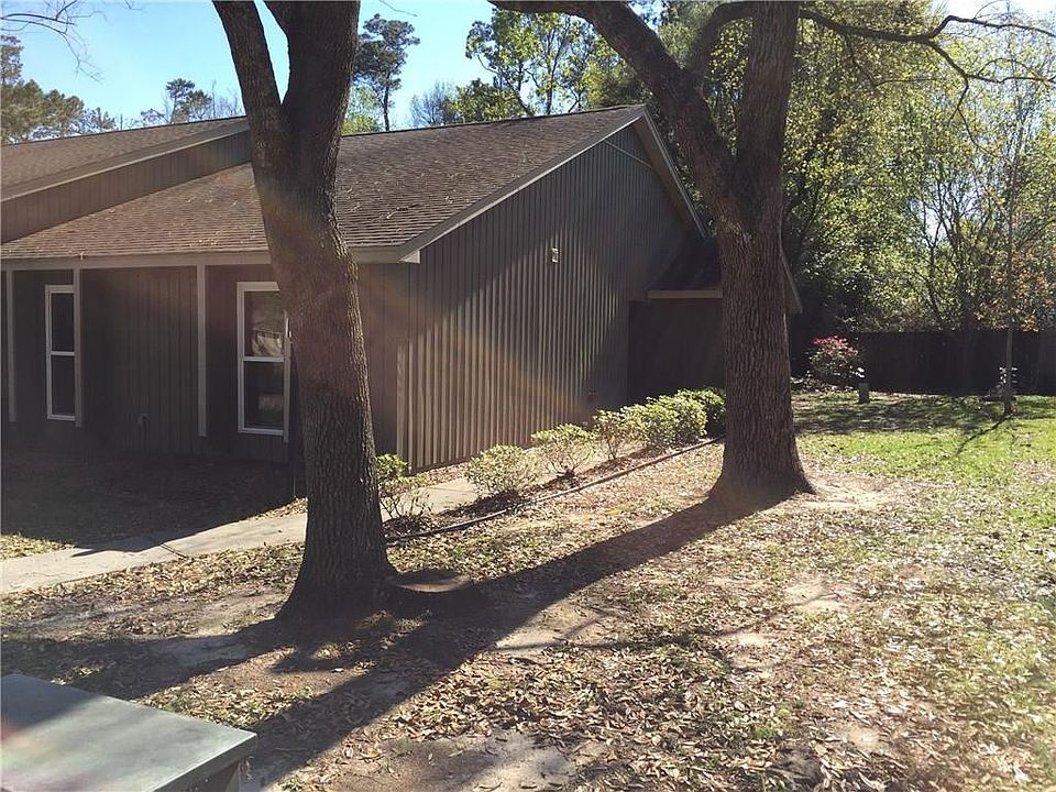1st image of 505 Rue De La Parc Dr