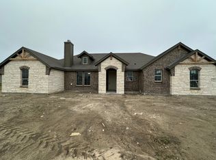 2466 Blackjack Oak Rd, Terrell, TX 75161