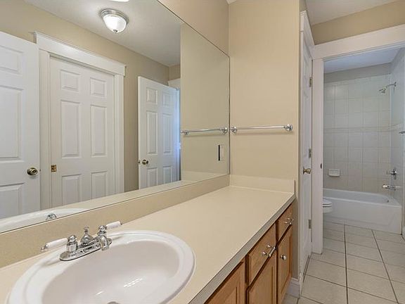5th image of 7408 S De Soto St
