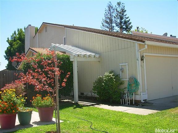 2nd image of 1709 Laehr Dr