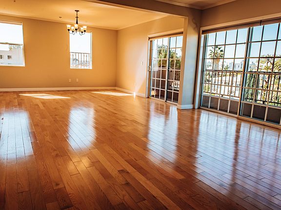 3rd image of 1466 S Bedford St APT 101