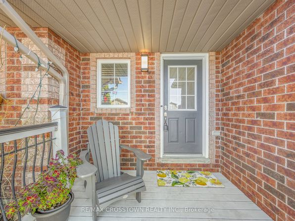 99 Courtney Cres, Barrie, ON L4N 5S9